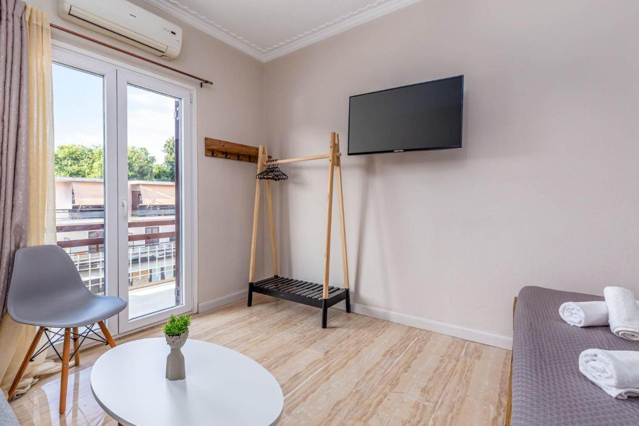 Luna Solari Apartment Mantouki Eksteriør billede
